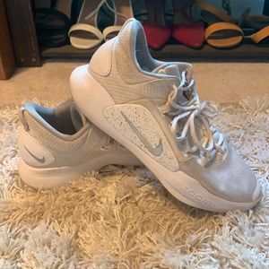 NIKE Basketball Court Shoes